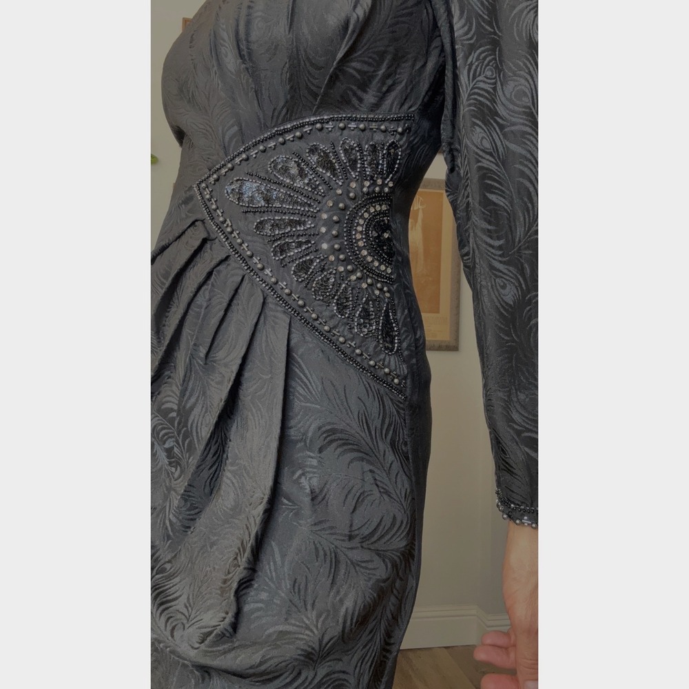Vintage 80s 90s d'ore Black Silk Jacquard Peacock Beaded Sequin Midi Dress 6 - Picture 4 of 8